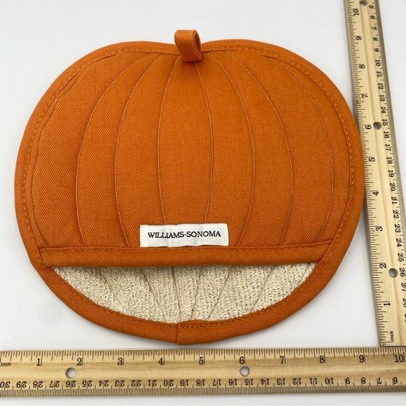 Williams Sonoma Pumpkin Shaped Fall Pot Holder - Picture 5 of 8